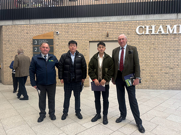 与爱尔兰Ifa农协会部长交流